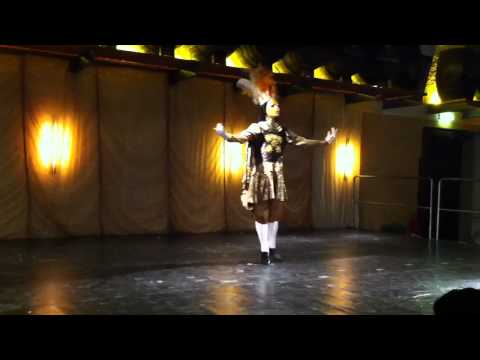 Baroque Dance, Entrée d'Apollon - Lully danced by Junichi Fukuda