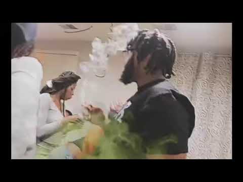 YNC Max Feat. Beezzoe - “TrapHouse” {Official Music Video}