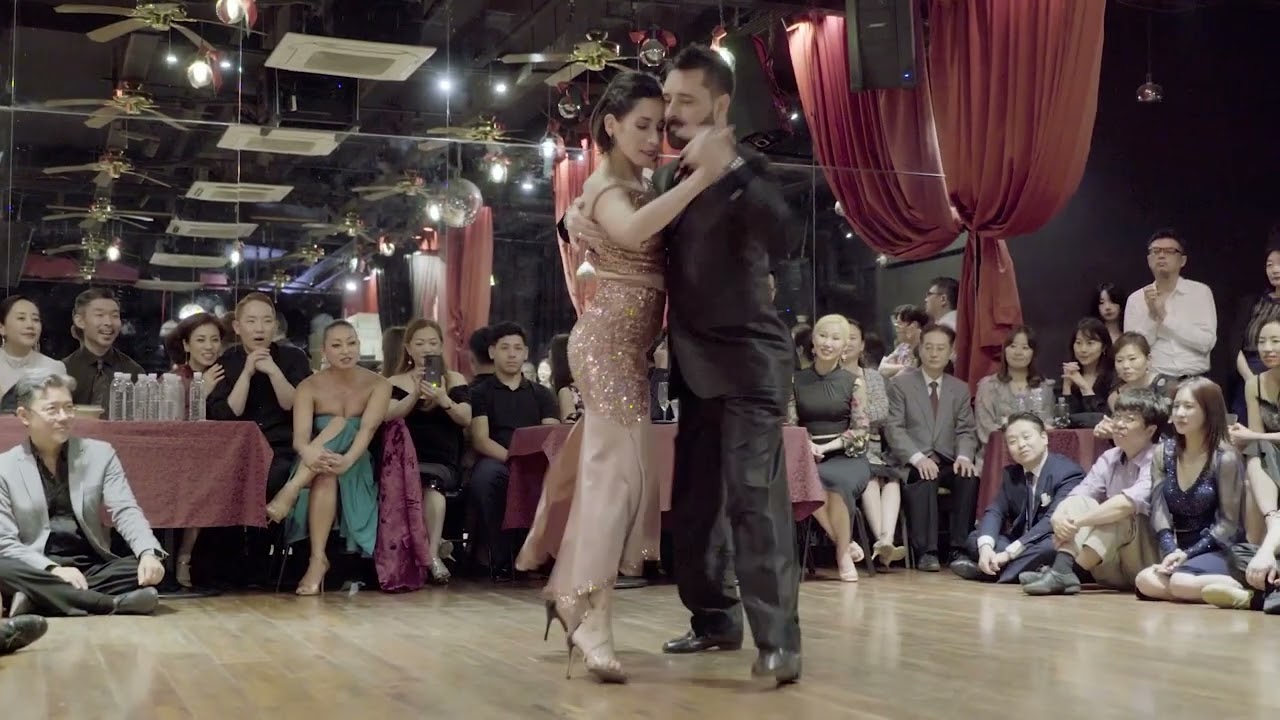 Video thumbnail for Javier Rodriguez y Fatima Vitale - 2025 Seoul Tango Festival 3