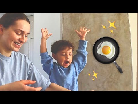 NIDAL MACHT FRÜHSTÜCK 🥚 | Nader Louisa