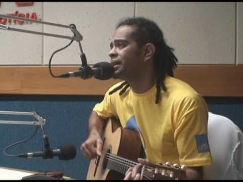 Jair Oliveira, na Cesta de Música, da CBN