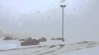 preview picture of video 'Snow Squall at the Clarion Mall'