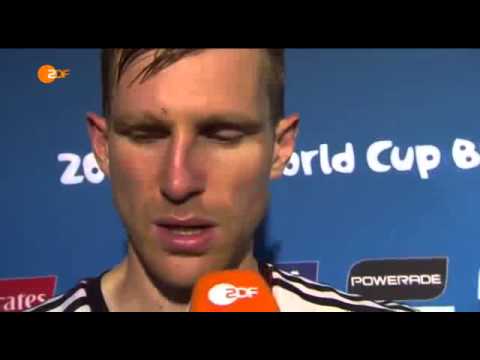 FIFA WM Deutschland gegen Algerien Per Mertesacker im ZDF Interview nach dem Spiel 30.06.2014
