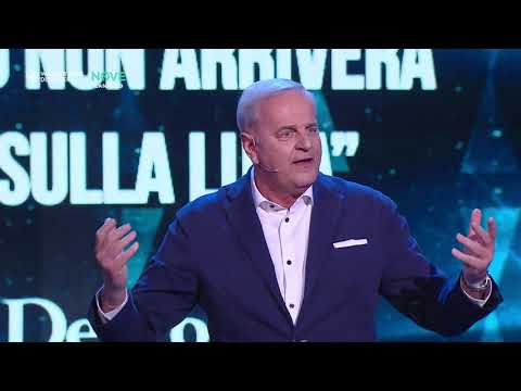 Enrico Bertolino e il suo monologo sull'inizio della carriera dei Beatles | ONLY FUN