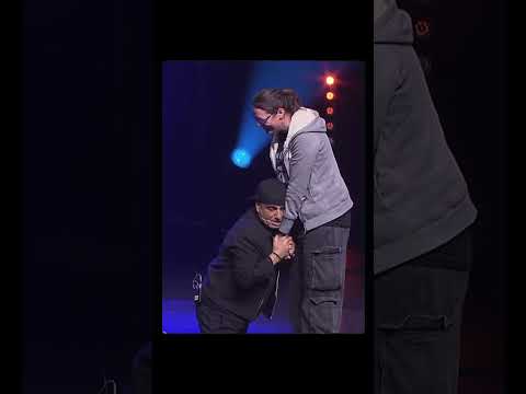 His wife wanted a proper marriage proposal to say yes. She wasn't disappointed ♥️