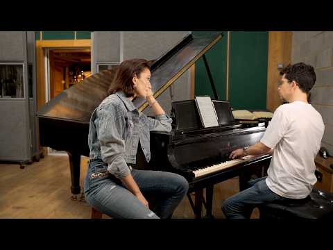 Carly Paoli - Both Sides Now (Joni Mitchell Cover)