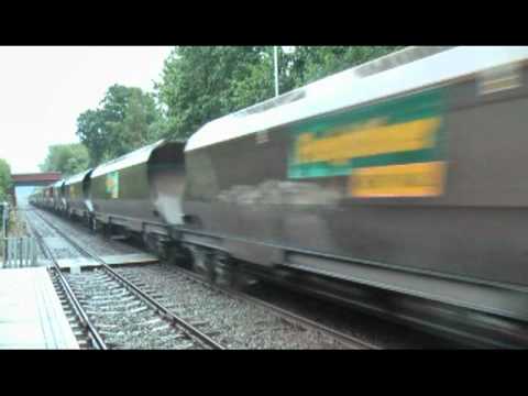 70002 on 4F02, 07:52, Garston - Ellesmere Port Manisty Wharf empties