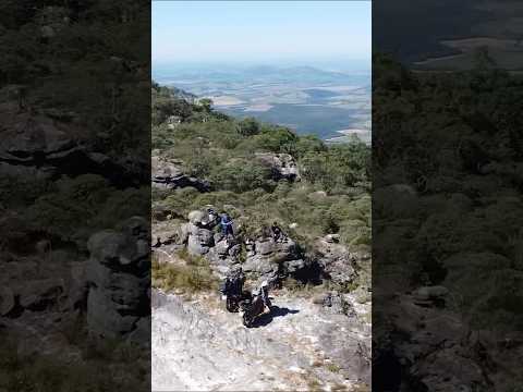 Carrancas, Minduri e Luminárias, conhece? Recomendo d+ viu 👊 #carrancas #minasgerais #viagemdemoto