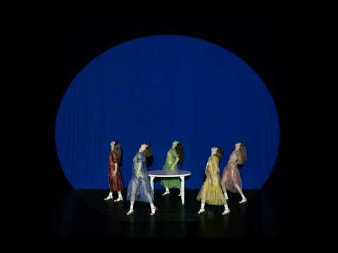 Kustību izrāde "Balta kleita" tapusi, iedvesmojusies no Ingas Ābeles stāstiem