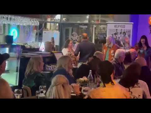 Funky Elvis Sweet Caroline at the Lava Lounge