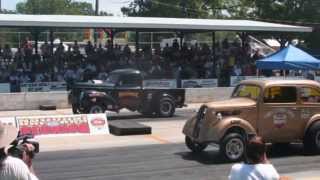 preview picture of video '1932 Ford Coupe Road Tour 2009'