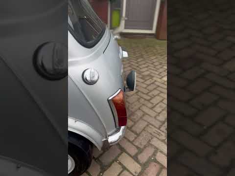 Thumbnail for Cold start with choke - Innocenti mini MK2 by Innocenti