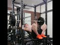 脚上げ インクラインベンチプレス 110kg