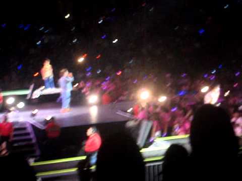 100904 SHINee - STAND BY ME @ SMTOWN LIVE 2010 LA