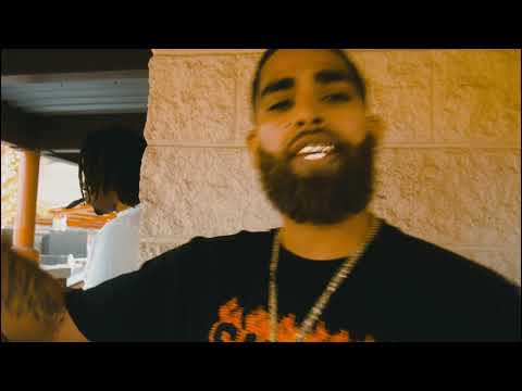 Slim Macken - Smoke on the way ft. 8oopeez (produced by luke on the track) directed by dopepackfilmz