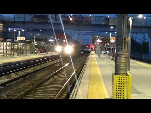 Todo Medway: 256, vagones negros y contenedores MSC. 12/6/2025.