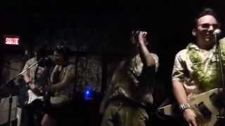 Gimme Punk Rock (Tribute to Me First &amp; The Gimme Gimmes) - Superstar (Live in Montreal)