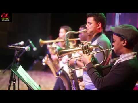 Jo Kunnuji Experiment aka Mau vivi performing Eje K'omode wa @ CREATIVE PROJECT