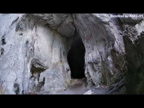 Hiking cu Axel: Crucea Alba, Grota lui Serban, Parcul National Domogled-Valea Cernei. 1 Mai 2022