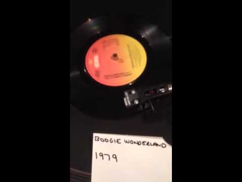 Earth Wind and Fire Boogie Wonderland From 1979 .