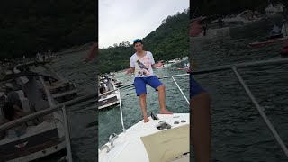 faze tari faza comica pe barca