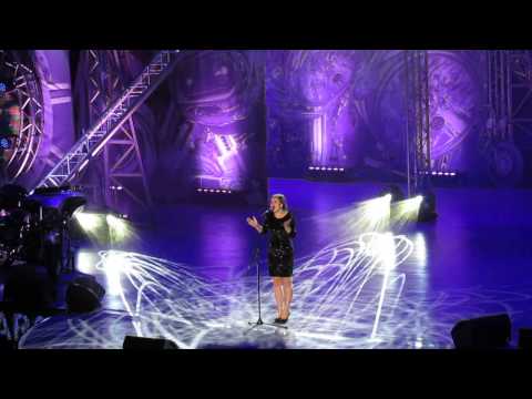 Jagoda Różycka- Papierowe Ptaki