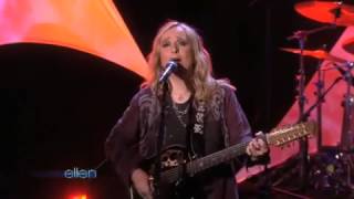 Melissa Etheridge Performs &#39;Fearless Love&#39;2646