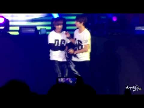 150308 BTS The Red Bullet In TAIWAN - JungKook&V Funny Time