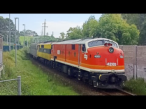 'Chumster' 42103 & GM10 Pulling AK Cars
