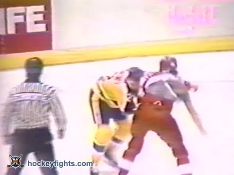 Bob Probert vs Ken Baumgartner Feb 15, 1988