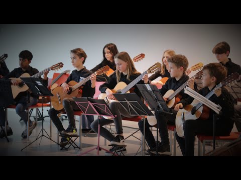 Ponticello plays 'Partial Eclipse' (Richard Charlton)