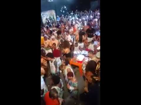 E VAI QUEBRANDO E VAI SAMBANDO🎶🎶 ESTRELA DO ORIENTE AO VIVO EM SALVADOR-BA