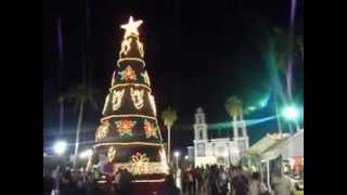 preview picture of video 'Arbol de Navidad 2010 en el Parque Juarez de Comalcalco, Tabasco'