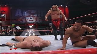 Download lagu Triple H & The Rock w/ Chyna & Shane McMahon vs The Big Show - RAW IS WAR 5/4/99 (2/2) mp3