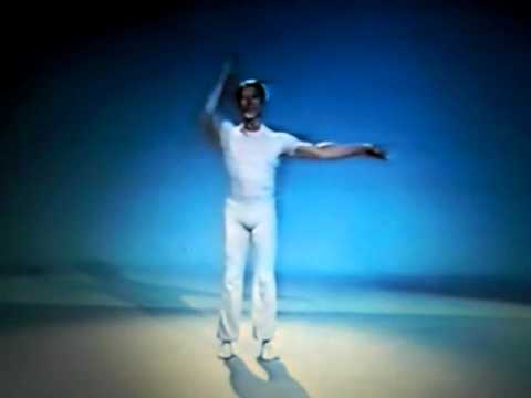 Matt Mattox jazz dance technique, no.14 "Ribcage right and left"