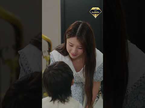 เด็กน้อยสุดน่ารักสองคนประกาศหาภรรยาให้พ่อท่านประธาน แต่ไม่รู้เลยว่าคนที่เจอ…คือแม่แท้ๆ ของตัวเอง!