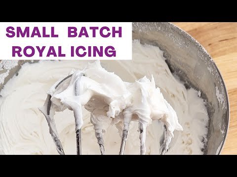 Small Batch Royal Icing Recipe with Meringue Powder