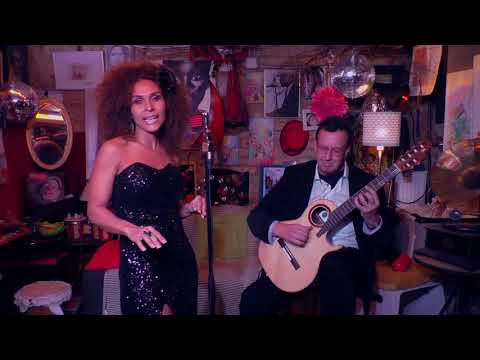 Blue Moon Papermoon Michelle J Bradschaw and Christoph Stadtler