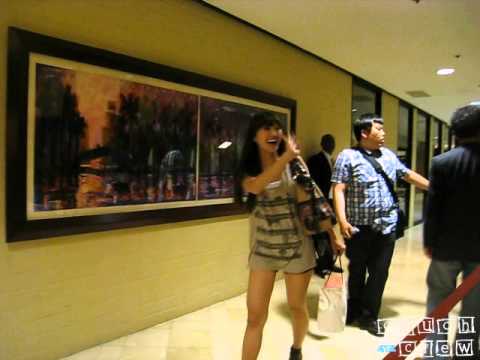 110430 Sistar Hyolyn "I like chocolate~" & Bora waves [KMF 2011]