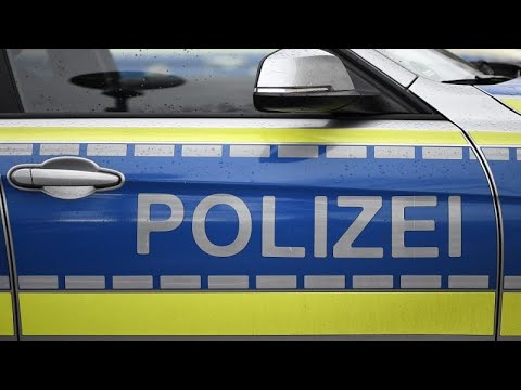Razzien gegen mutmaßliche rechte Terrorzelle: 12 Männer festgenommen