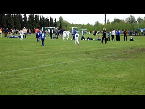 Kauppari 99 FC (TuNL) matsi LeKi Puumat-joukkuetta vastaan Cumulus-turnauksessa