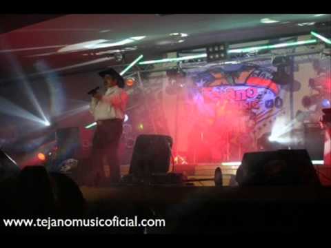 Avientame- Ricky Ruiz y los escorpiones  - Lino Noe y su tejano Music