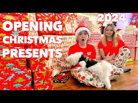 CHRISTMAS MORNING 2024 | Opening Christmas Presents (Part 1) | Family 5 Vlogs