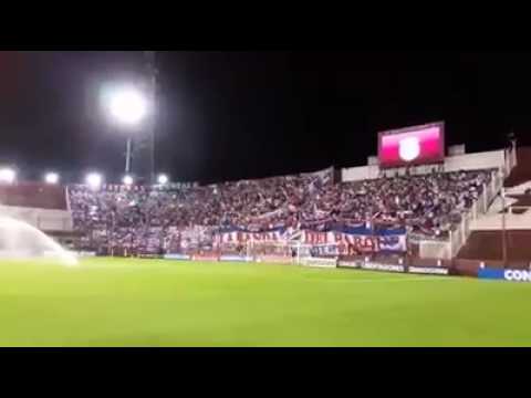 "La primer hinchada copando Lanus / Copa Libertadores 2017" Barra: La Banda del Parque • Club: Nacional