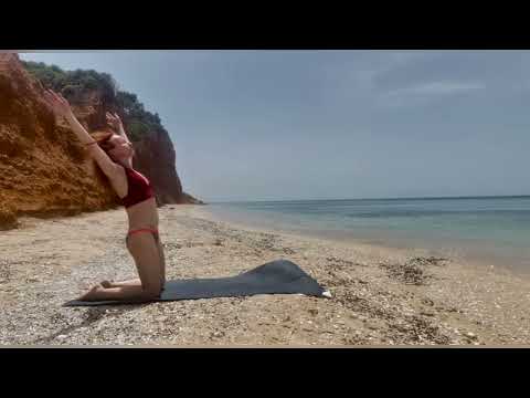 Yoga on the beach 🏖️