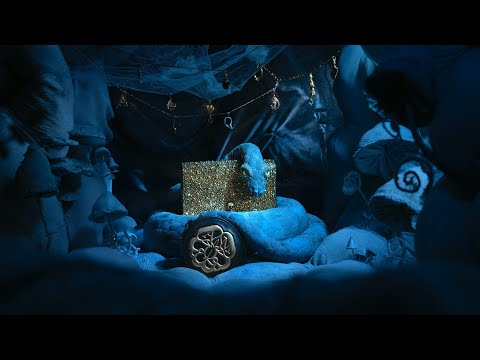 Alexander McQueen: Holiday Gifting 2021 Collection • Ads of the World™ |  Part of The Clio Network