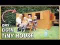 ONS EiGEN TiNY HOUSE iS KLAAR EN WE GAAN HEM iNRiCHTEN ? | Bellinga Vlog #2578