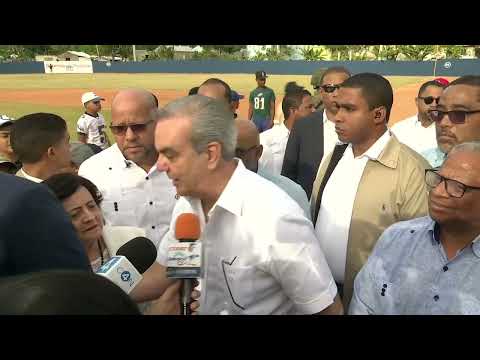 Presidente Abinader inaugura instalaciones deportivas en Sabana de la Mar