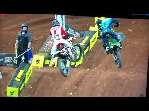 Austin Forkner, Zach Osborne Collide - Atlanta SX