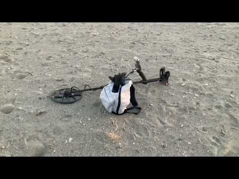 Simplex bt hit silver ring at beach metal detecting